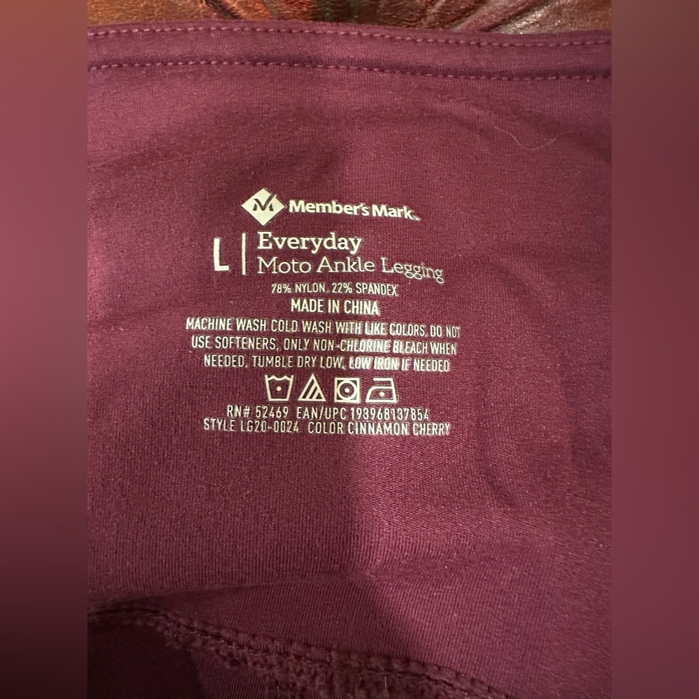 EUC Member's Mark Cinnamon Cherry Leggings - Picture 3 of 3